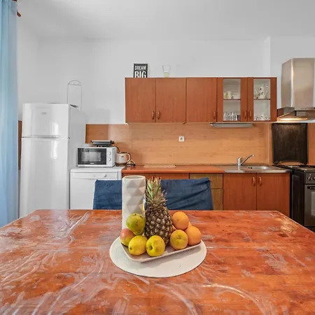 3 Bedroom Lovely In Vodice