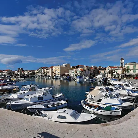 3 Bedroom Lovely In Vodice
