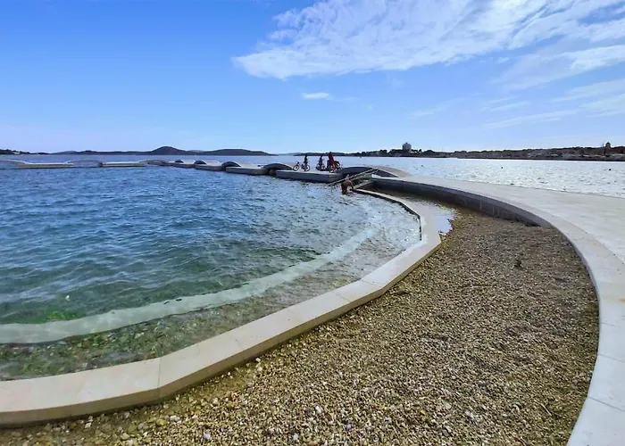 3 Bedroom Lovely In Appartement Vodice